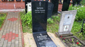 Плиты более 5 см толщиной хорошо держит герметик по камню